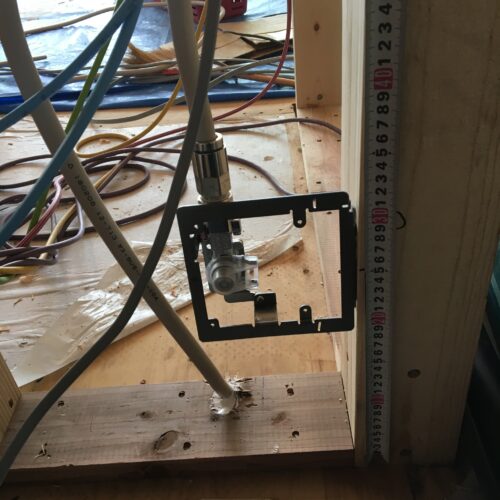 壁コック逃げ工事