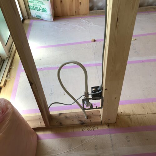 壁コック逃げ工事